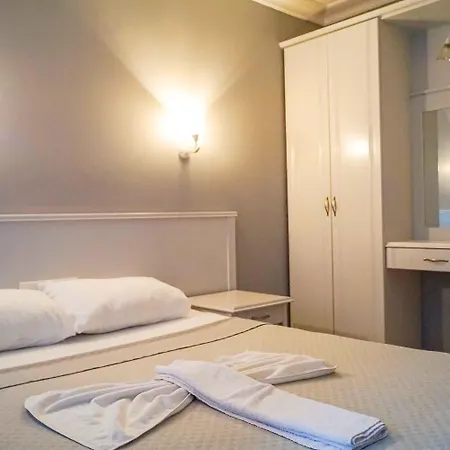 Adora Apart Hotel *